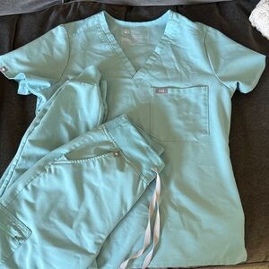 FIGS Light Blue Scrub Set